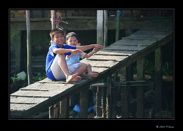 IMG_0261r-brd.jpg